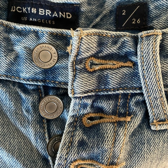 LUCKY BRAND Distressed Boyfriend Fray Denim Short - Picture 4 of 5